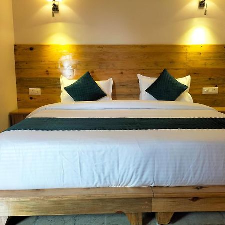 Panchakarma Retreat - Earth Roots Ayurveda Villa ริชิเคช ภายนอก รูปภาพ