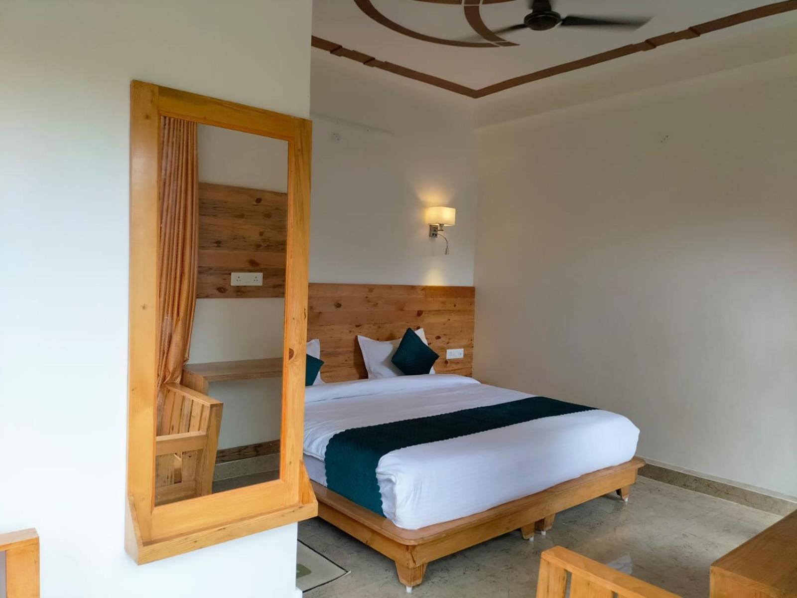 Panchakarma Retreat - Earth Roots Ayurveda Villa ริชิเคช ภายนอก รูปภาพ