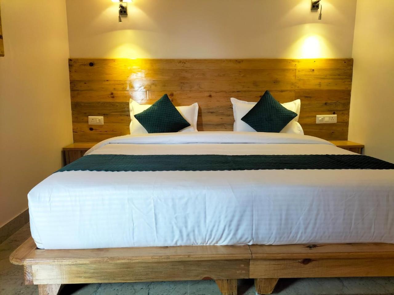 Panchakarma Retreat - Earth Roots Ayurveda Villa ริชิเคช ภายนอก รูปภาพ